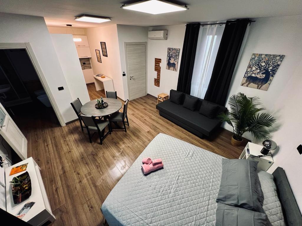 Regis B&B Appartamenti Centro Storico Chivasso Exteriér fotografie